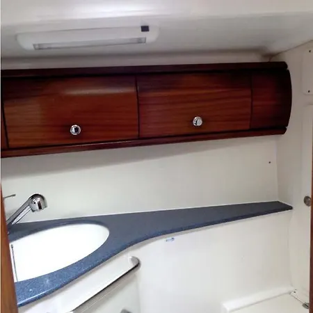 S/y Mamilo Bavaria 44 *