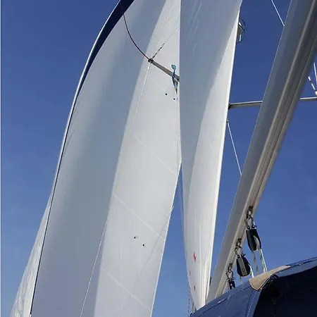 S/y Mamilo Bavaria 44 Botel